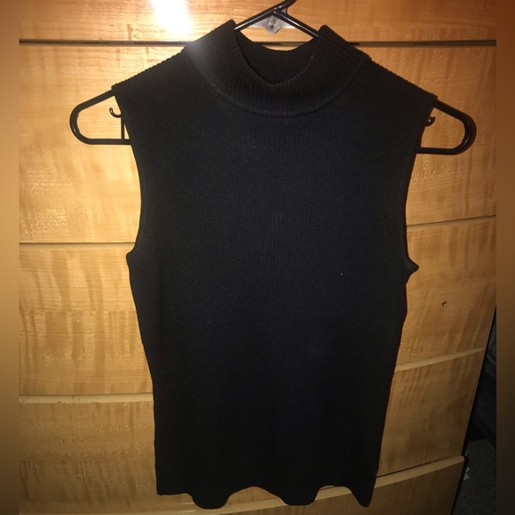 Black Sleeveless Sweater size medium 212 collection - Picture 1 of 3